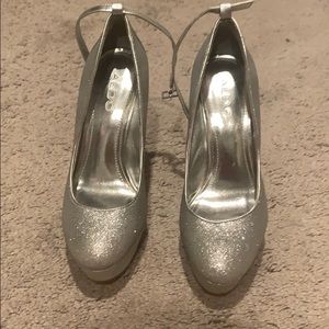 Aldo silver sparkle heels